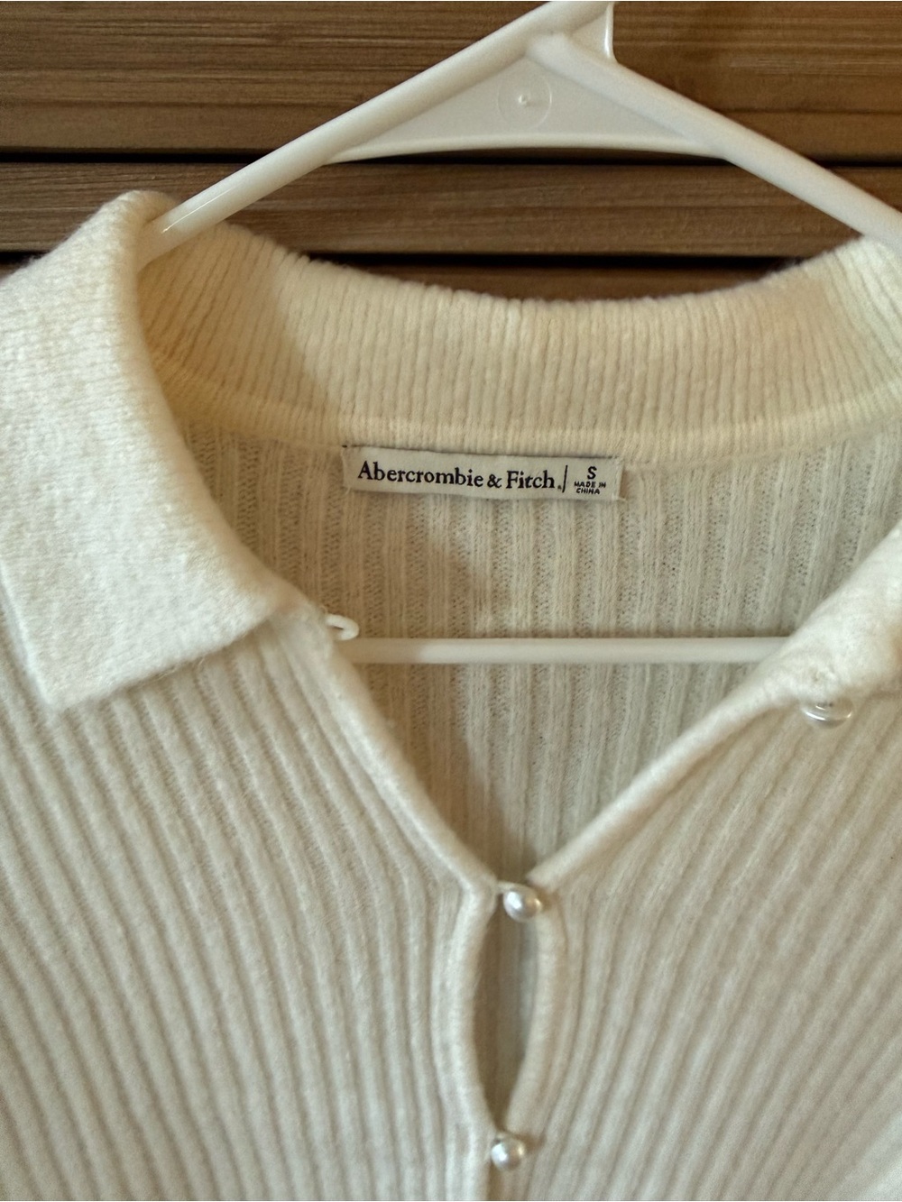 Abercrombie & Fitch Collared Sweater T-shirt - Picture 2 of 3